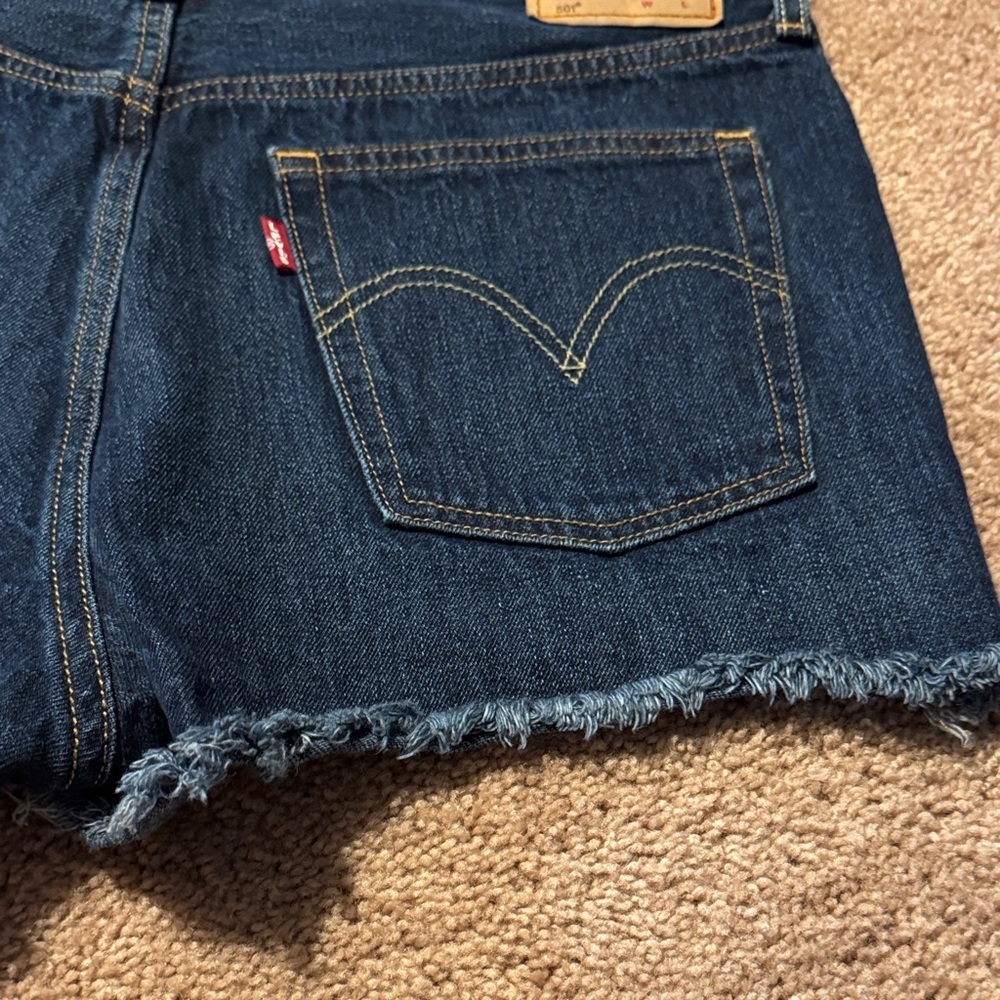 Levi Demin Frayed Hem Women Shorts - Picture 6 of 10